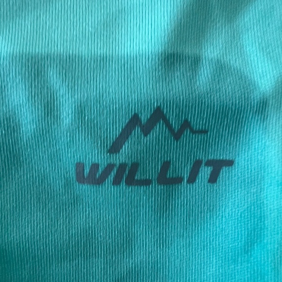WILLIT Rash Guard, YL, LIKE NEW - Picture 3 of 3